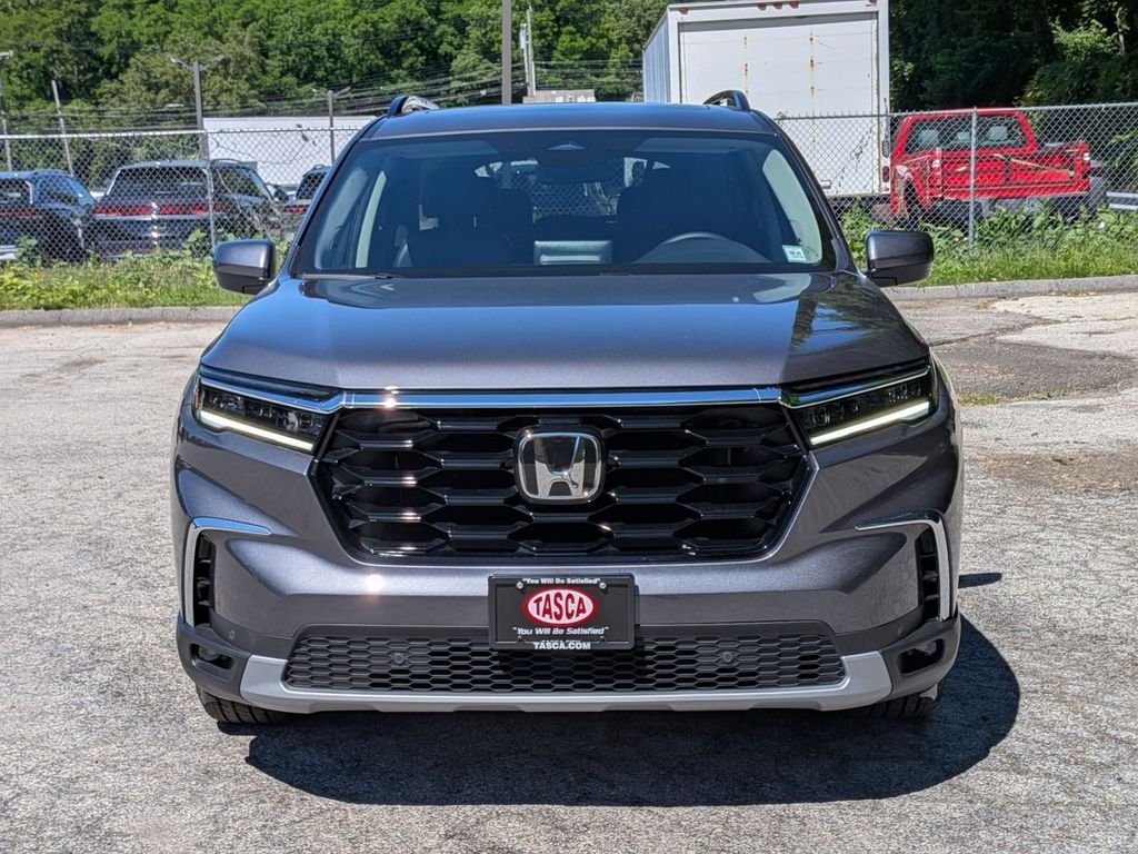 Used 2025 Gray Honda Touring image 12