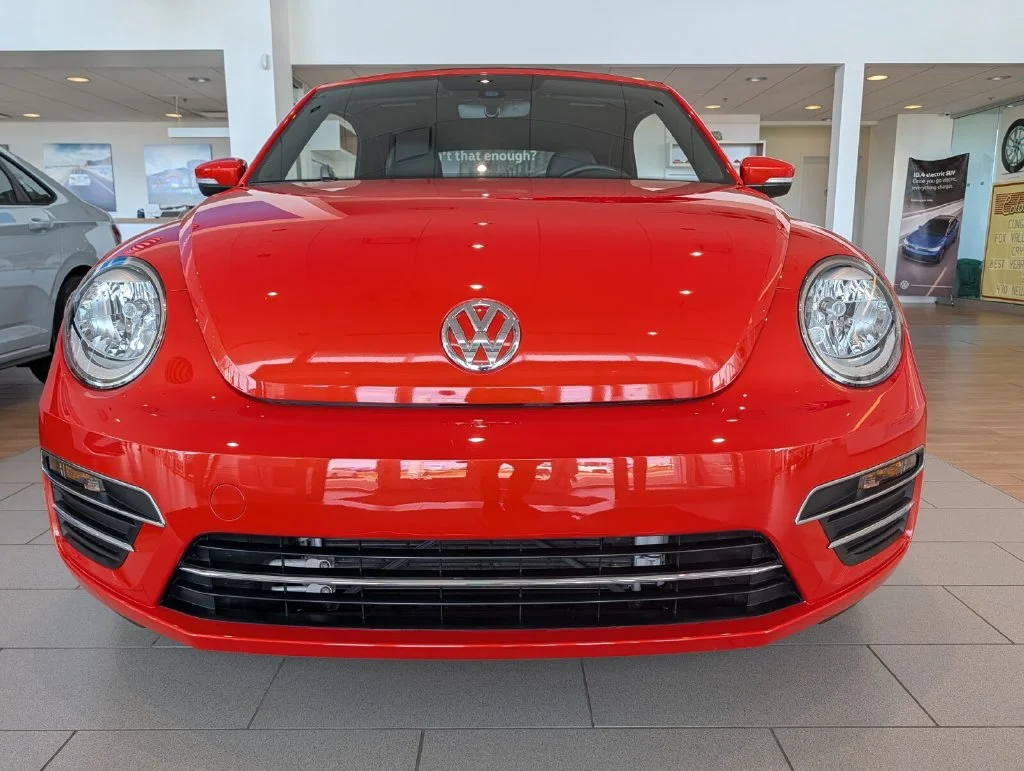 Used 2019 Orange Volkswagen 2.0T SE image 35