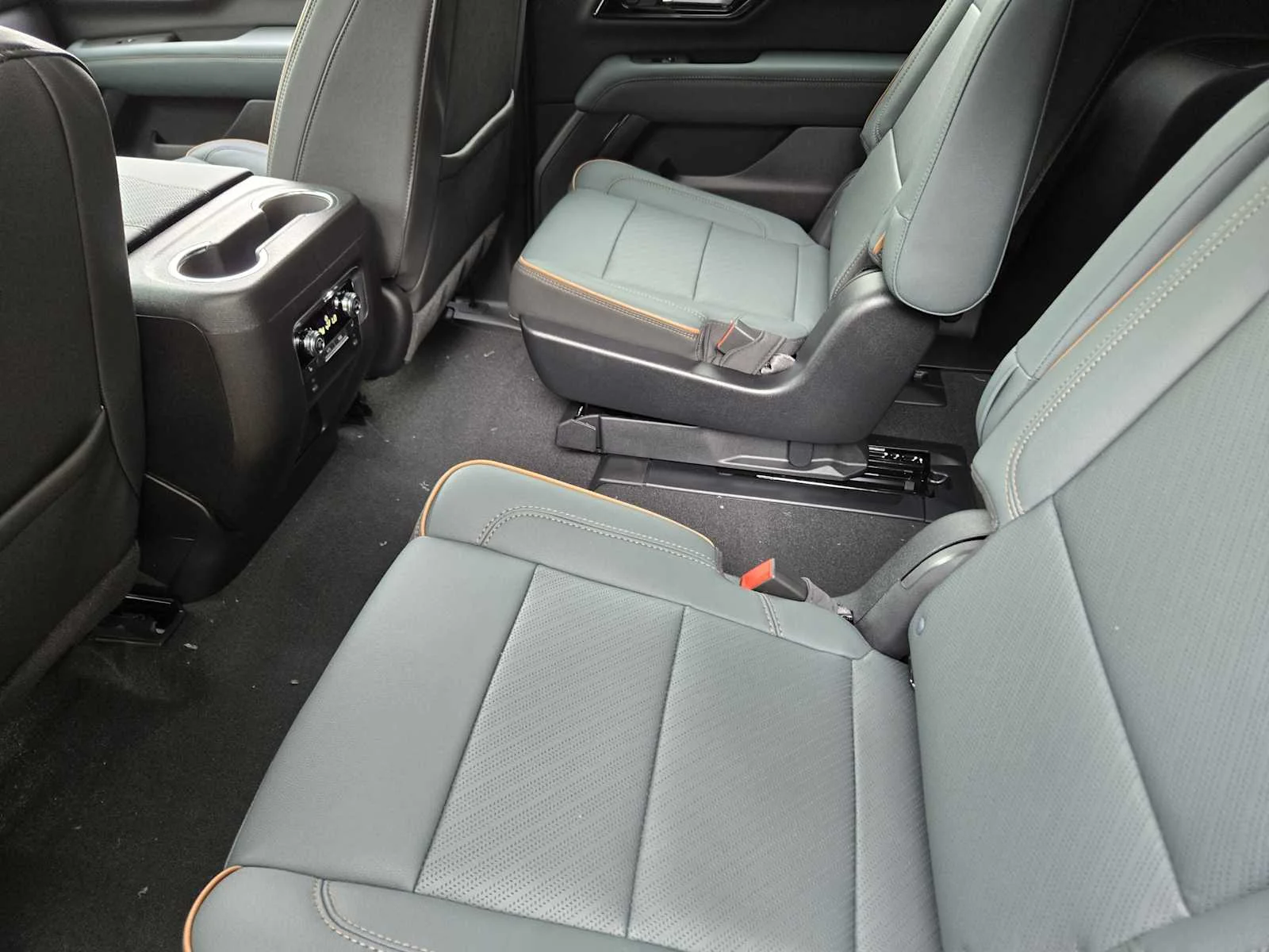 New 2026 Onyx Black GMC AT4 image 18