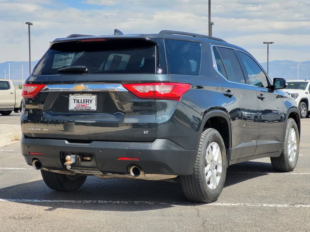 Used 2019 GRAPHITE METALLIC Chevrolet LT Cloth image 7