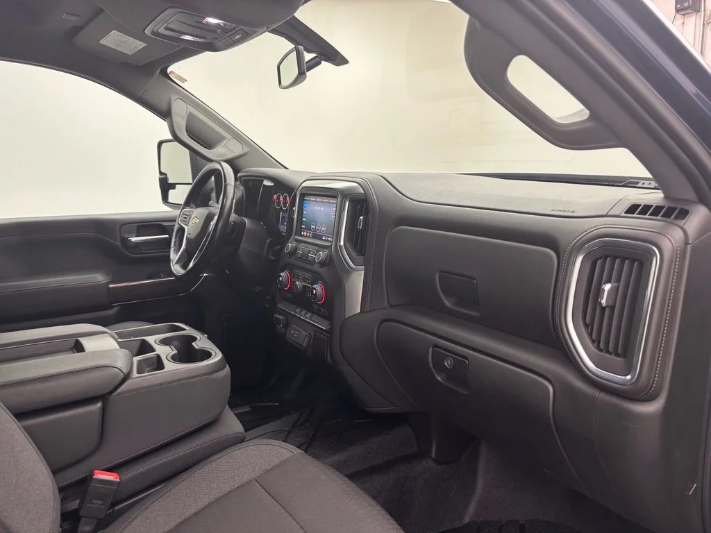 Used 2022 Blue Chevrolet LT image 30