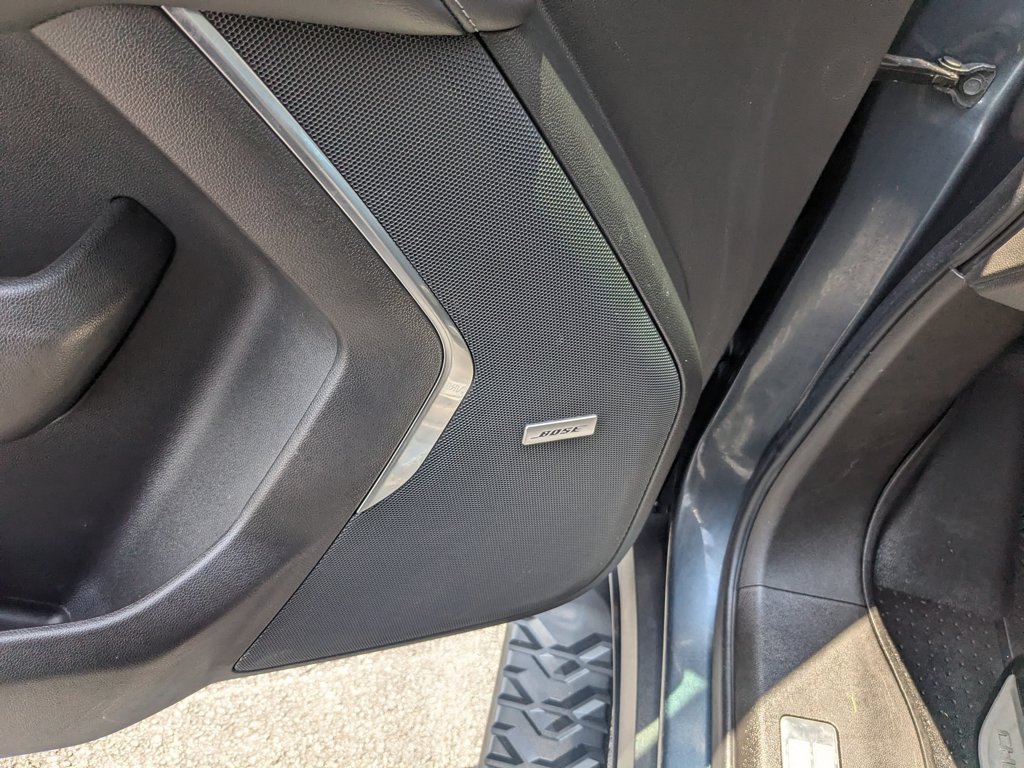 Used 2021 Shadow Gray Metallic Chevrolet Z71 image 13