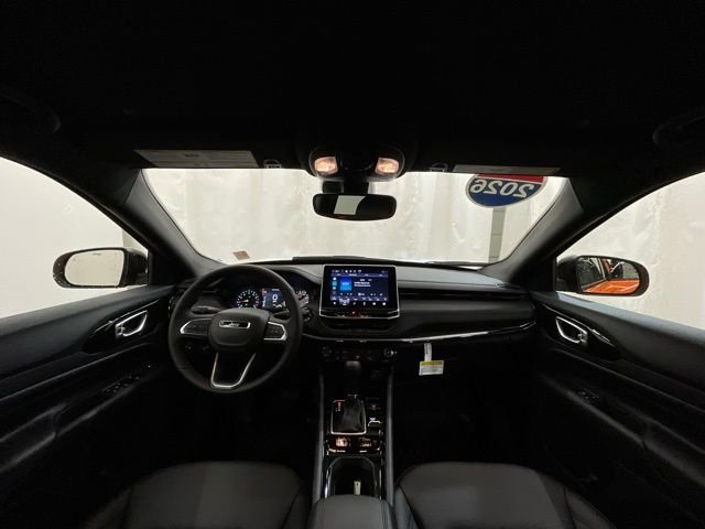 New 2026 Joose (DISC) Jeep Latitude image 16