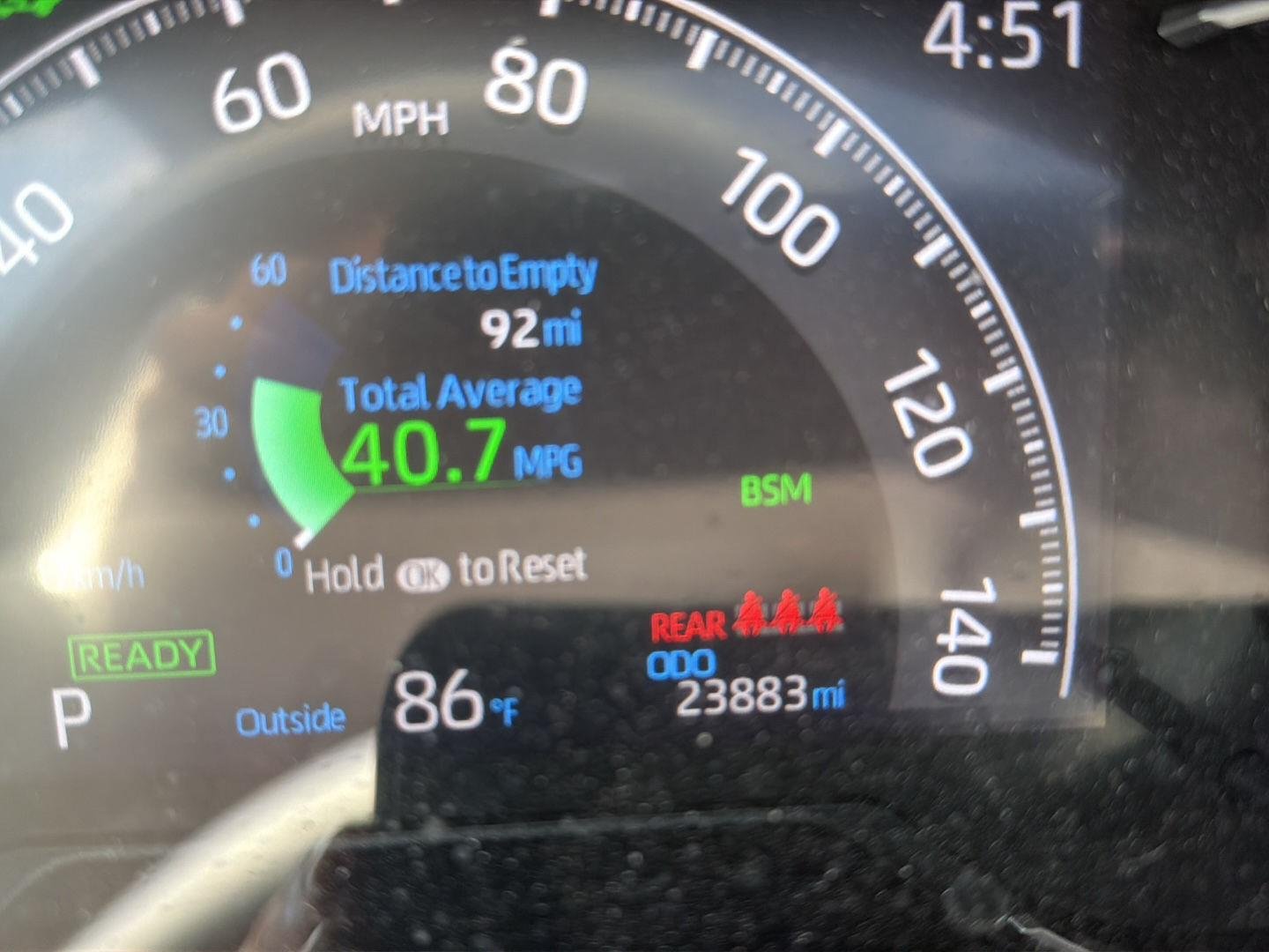 Used 2024 Silver Sky Metallic Toyota XLE Premium image 12