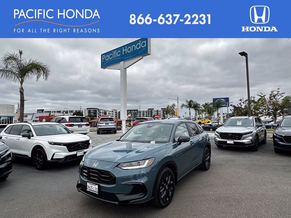 Used 2024 Green Honda Sport image 1