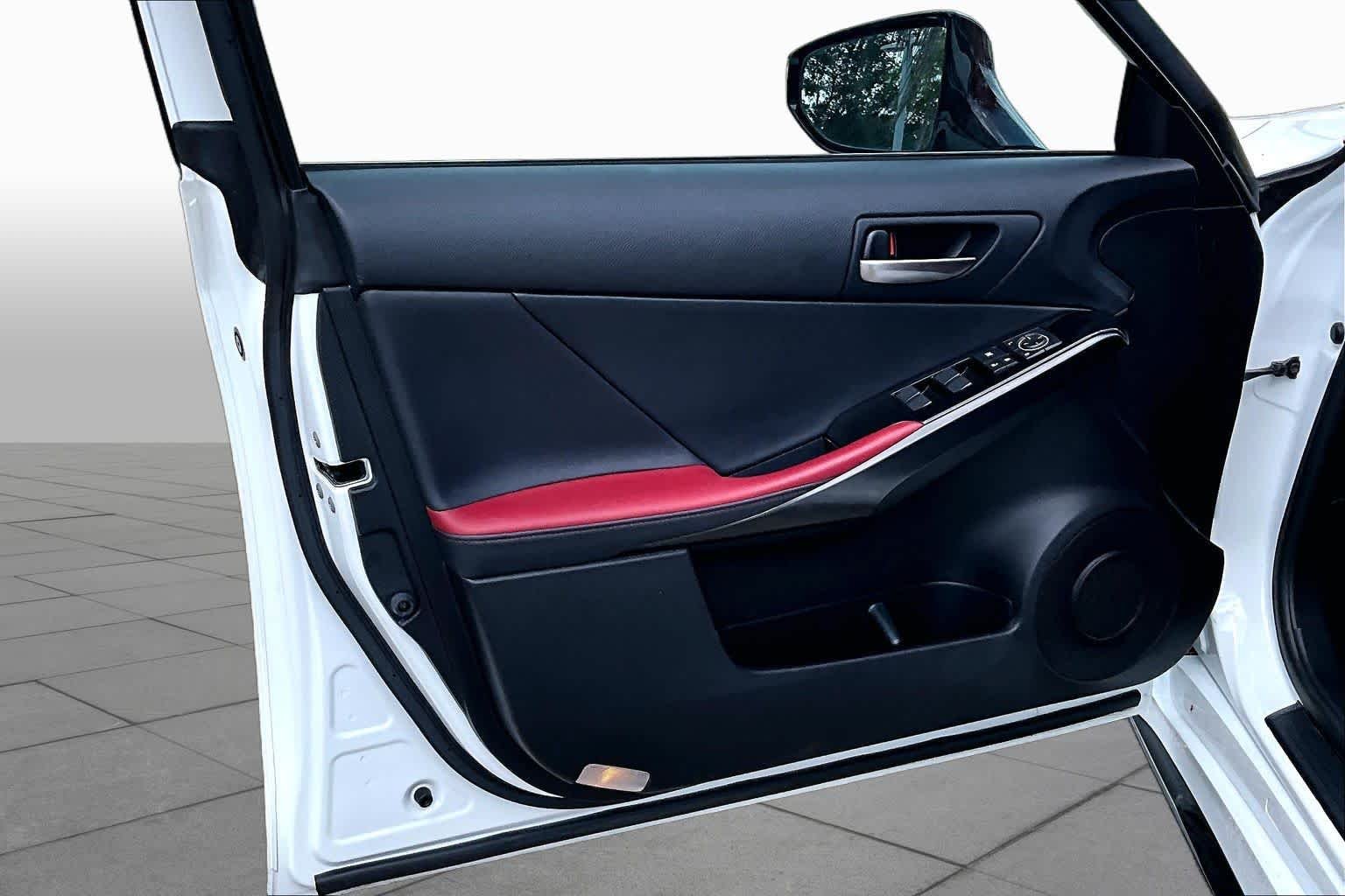 Used 2024 Ultra White Lexus F SPORT Design image 26