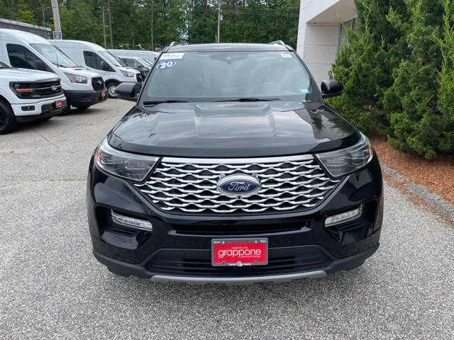 Used 2020 Black Metallic Ford Platinum image 3