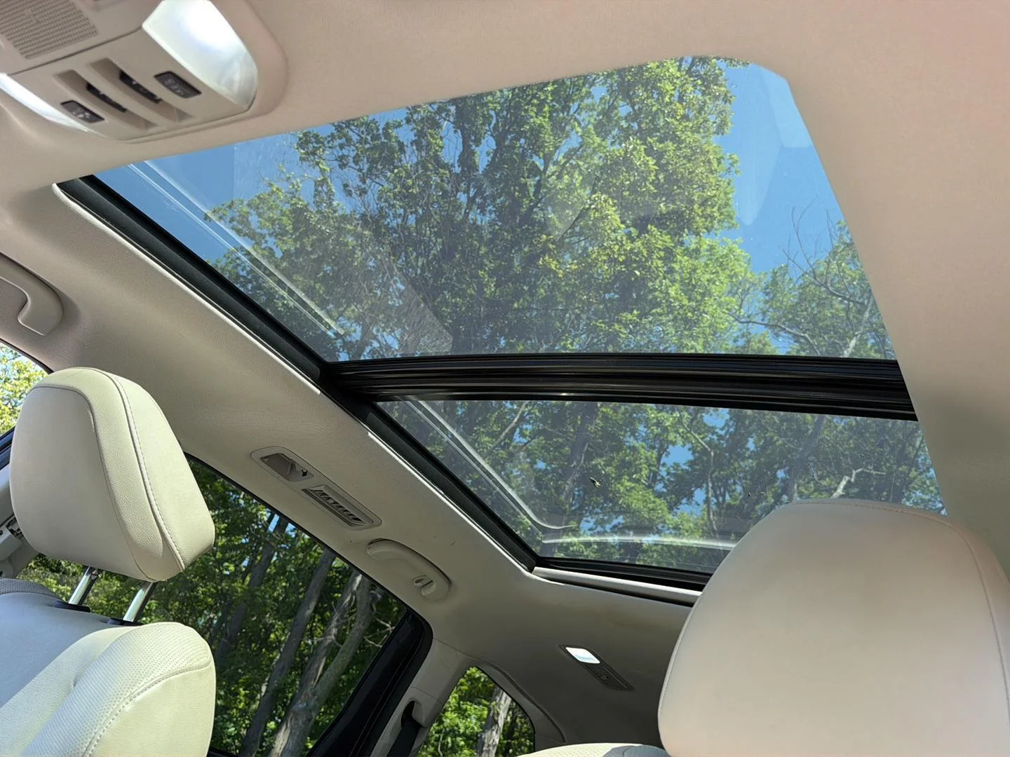 Used 2019 Abyss Blue Pearl Subaru Limited image 3