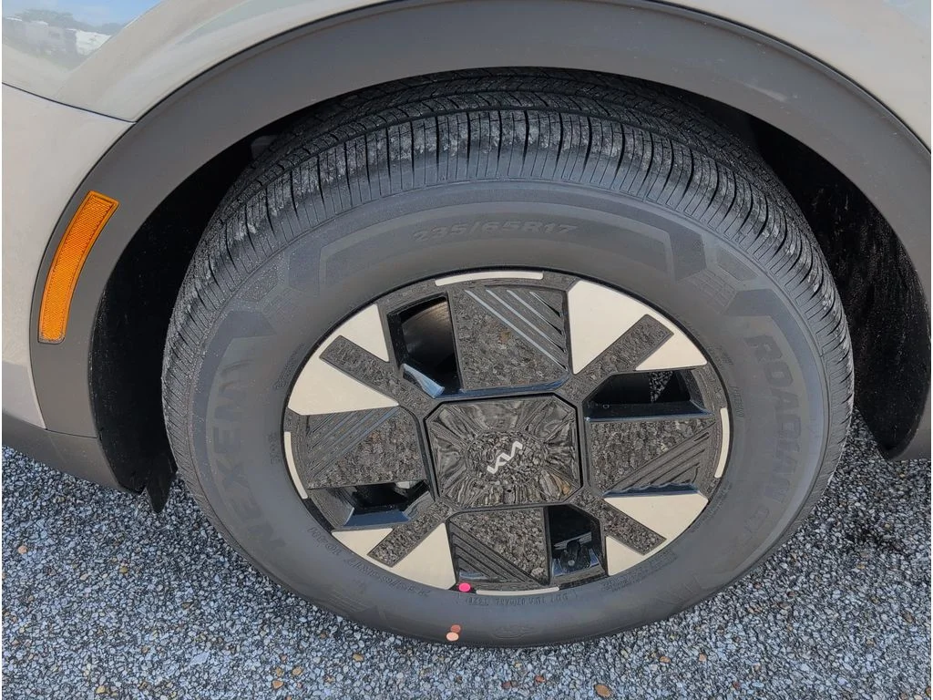 New 2026 Steel Gray Kia LX image 9