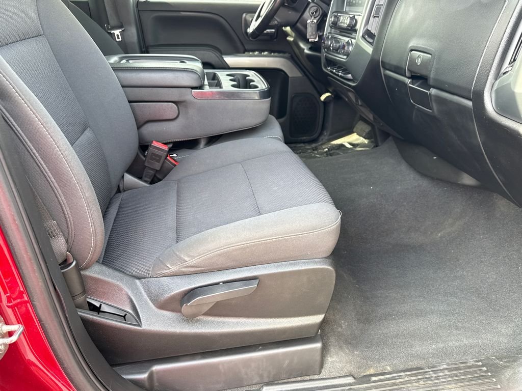 Used 2018 Red Chevrolet LT image 13