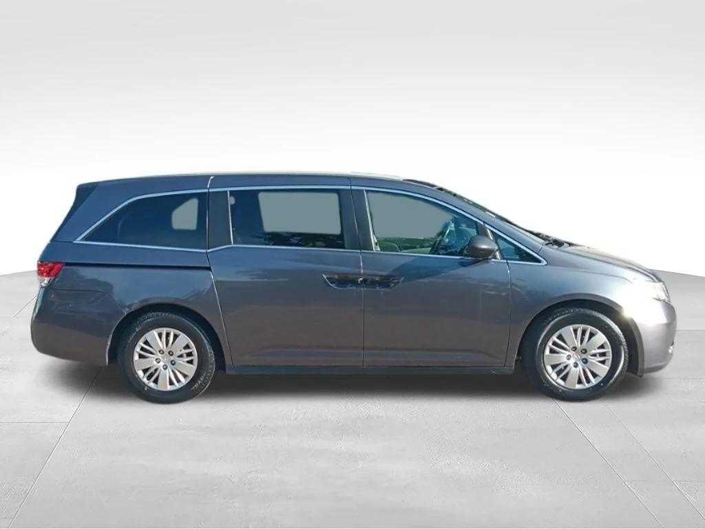 Used 2016 Modern Steel Metallic Honda LX image 8