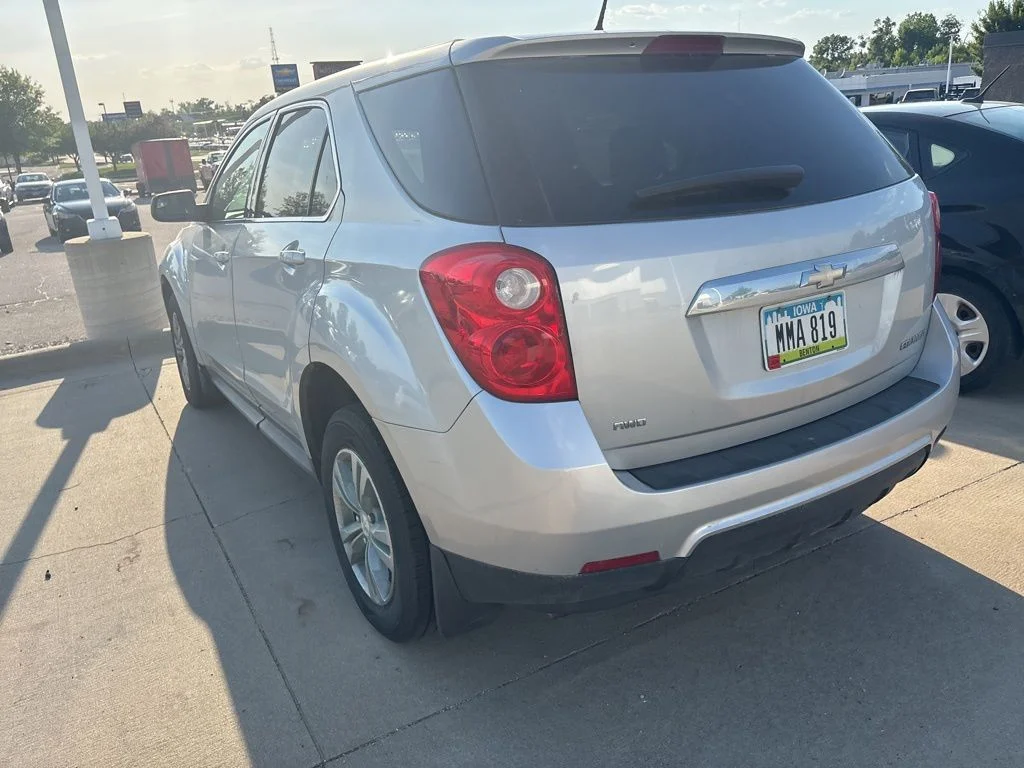 Used 2013 Silver Chevrolet LS image 6