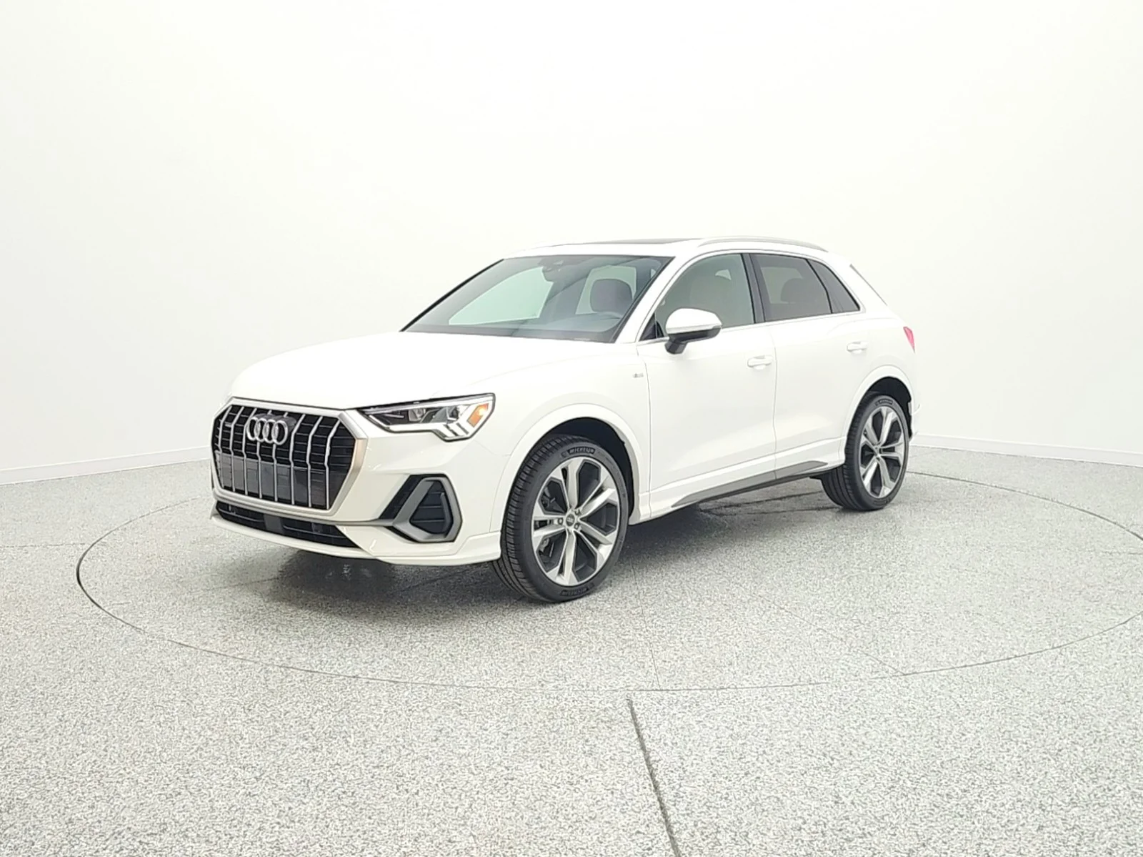 2021 Audi Q3 45 TFSI S Line Premium Plus quattro's photo
