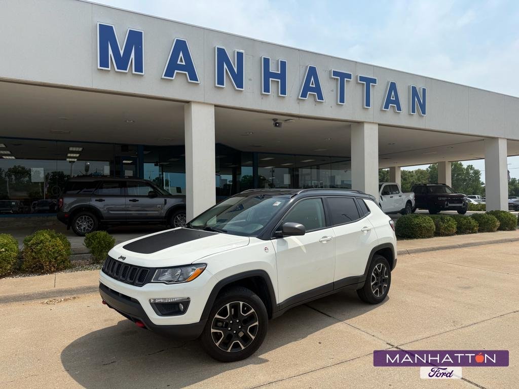 Used 2020 White Clearcoat Jeep Trailhawk image 1