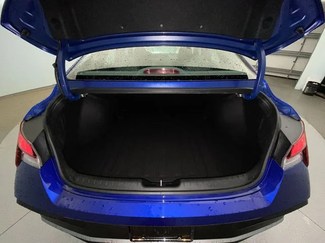 Used 2025 Blue Hyundai SE image 22