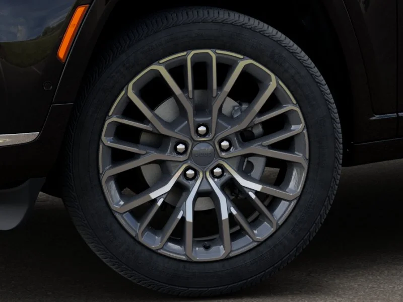 New 2025 Diamond Black Crystal Pearl-Coat Exterior Paint Jeep Summit image 83