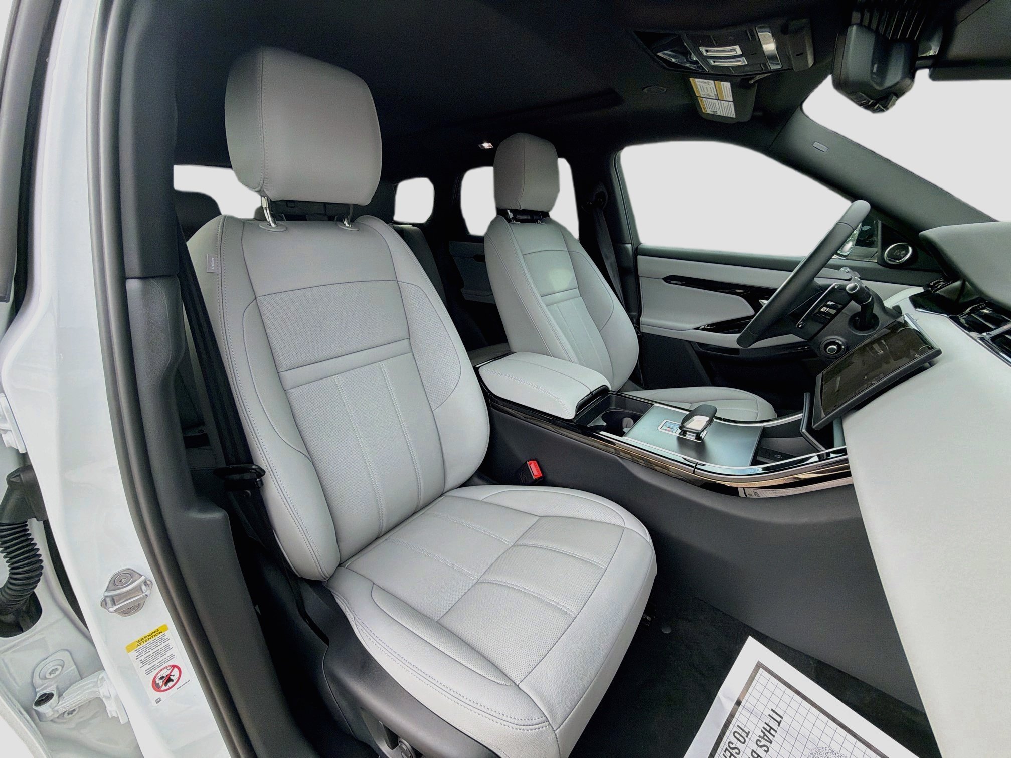 New 2026 Fuji White Land Rover Core S image 15