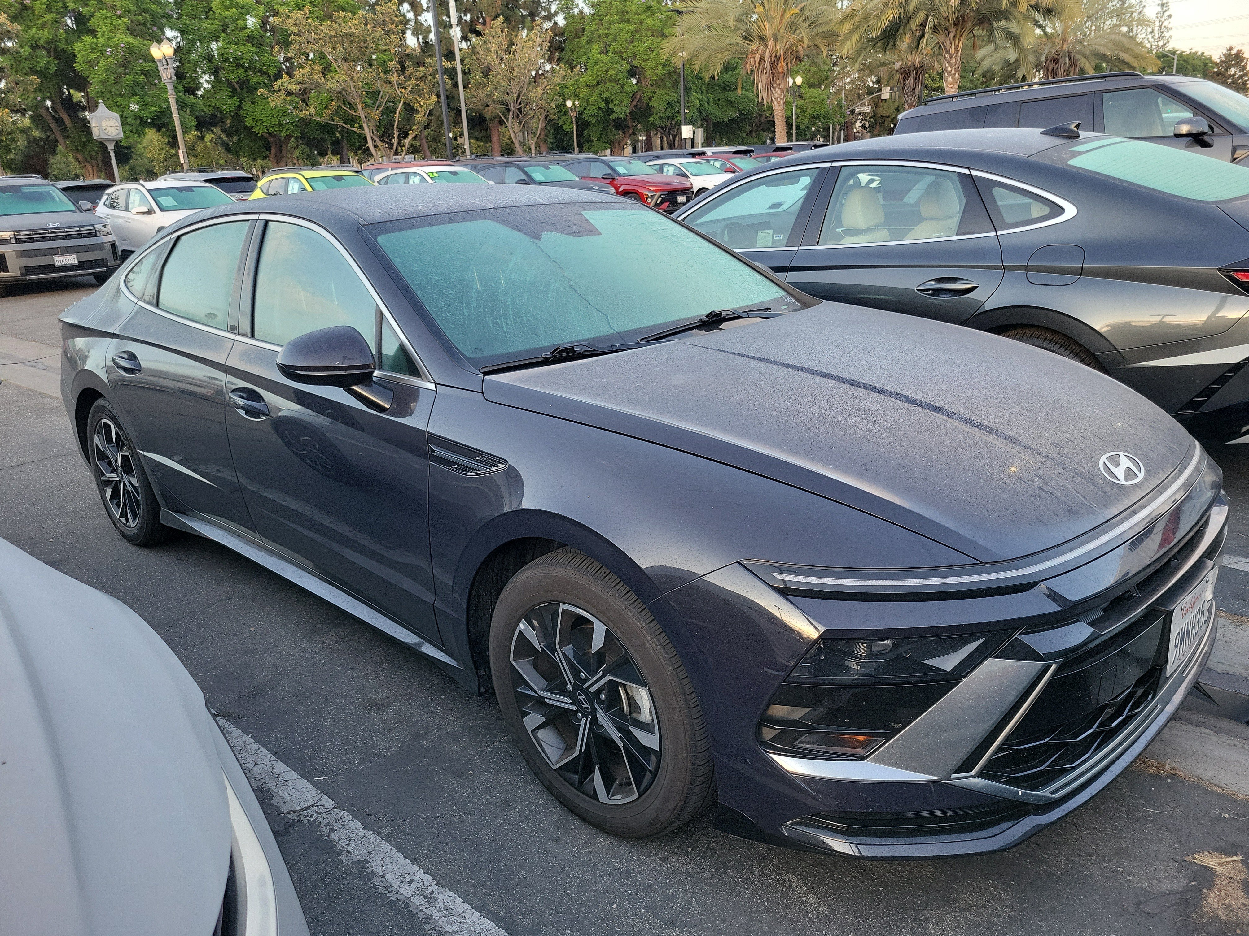 Certified Used 2024 Carbon Blue Hyundai SEL image 3