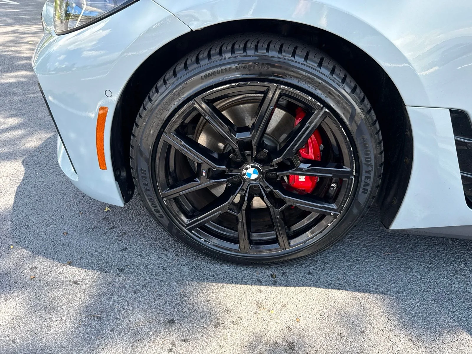 Used 2024 Gray BMW M440i xDrive image 30
