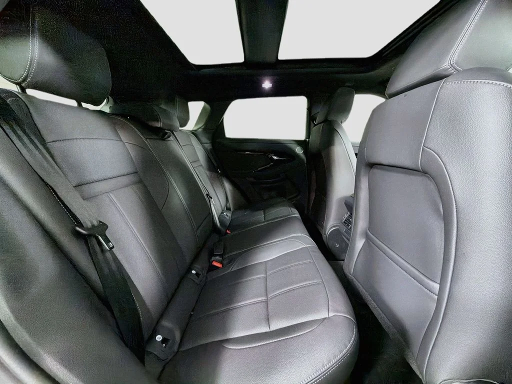 New 2026 Fuji White Land Rover Hoxton Edition image 29