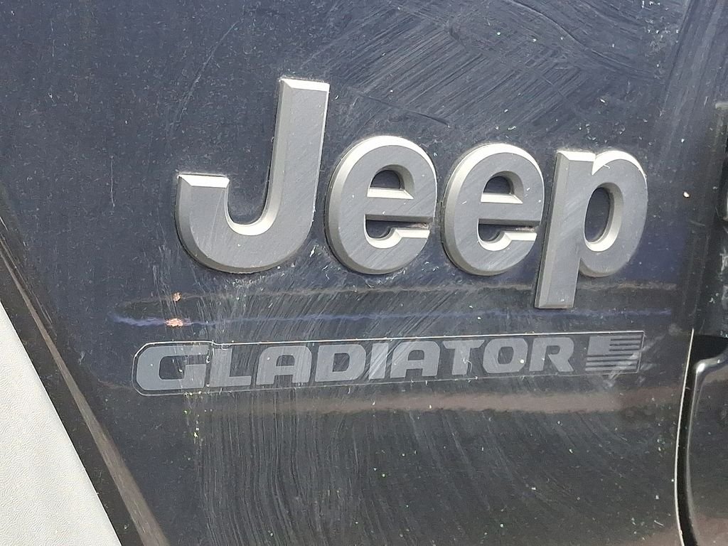 Used 2023 Black Jeep Sport image 10