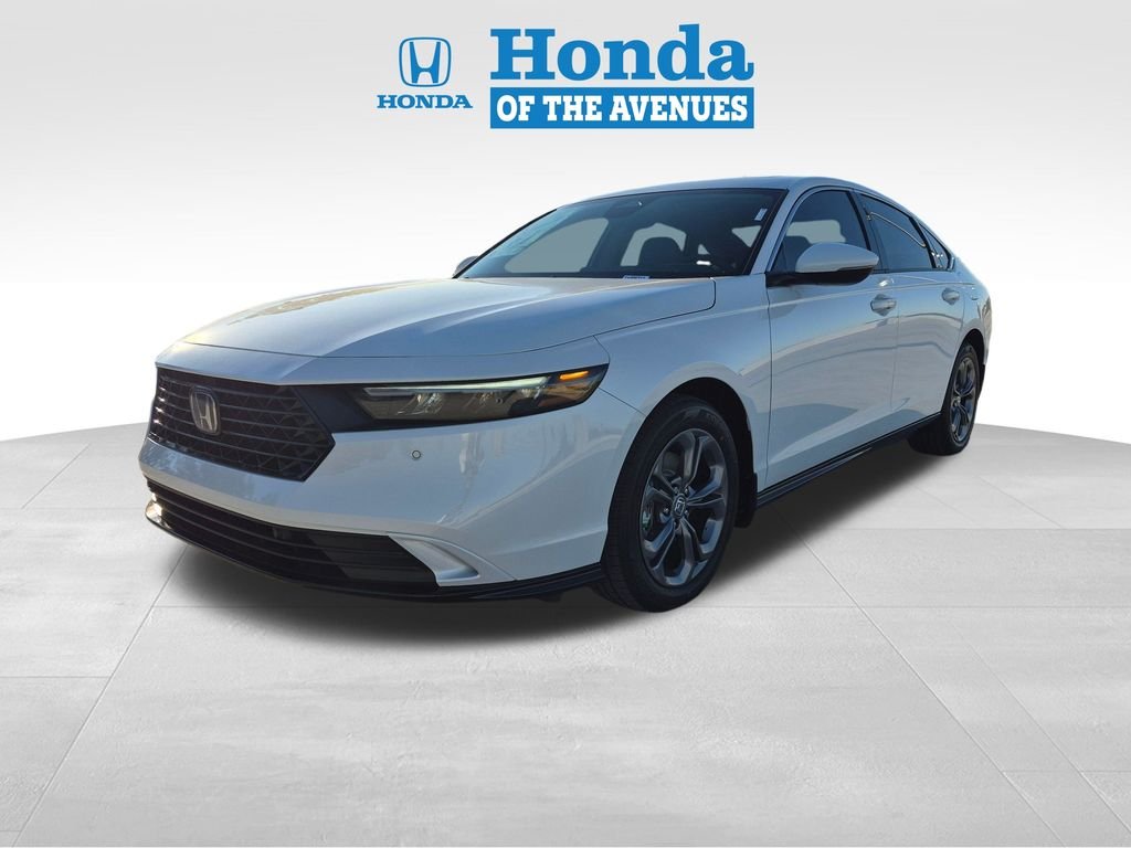 New 2026 Platinum White Pearl Honda EX-L image 3