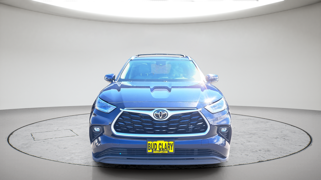 Used 2021 Blue Toyota XLE image 8