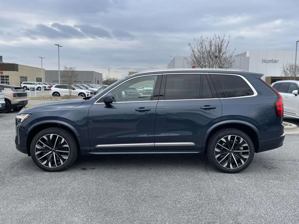 2026 Volvo XC90 Plus - Photo 26