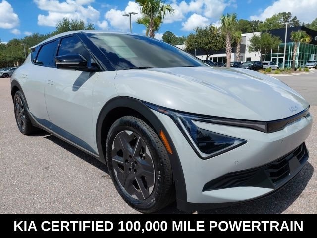 Used 2025 Gray Kia Light image 3