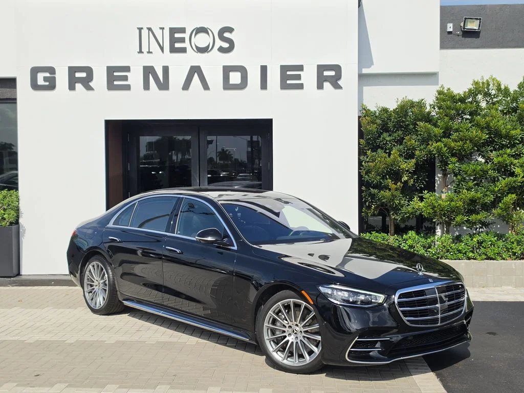 Used 2023 Black Mercedes-Benz S 580 image 2