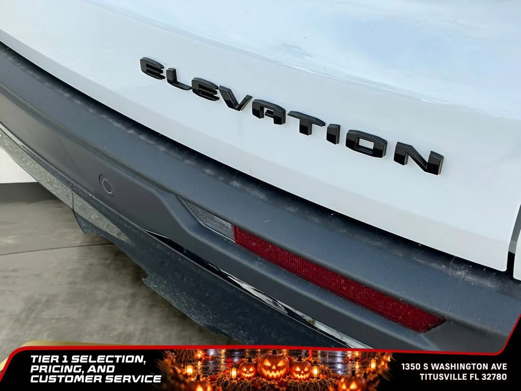 New 2026 Summit White GMC Elevation image 18
