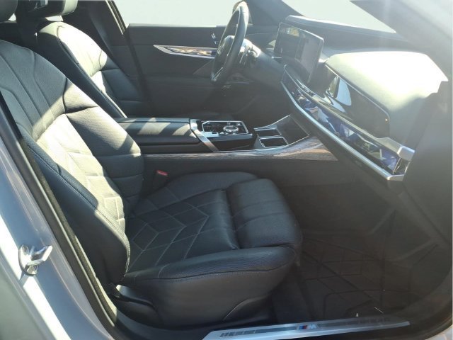 Used 2023 Gray BMW i xDrive image 22