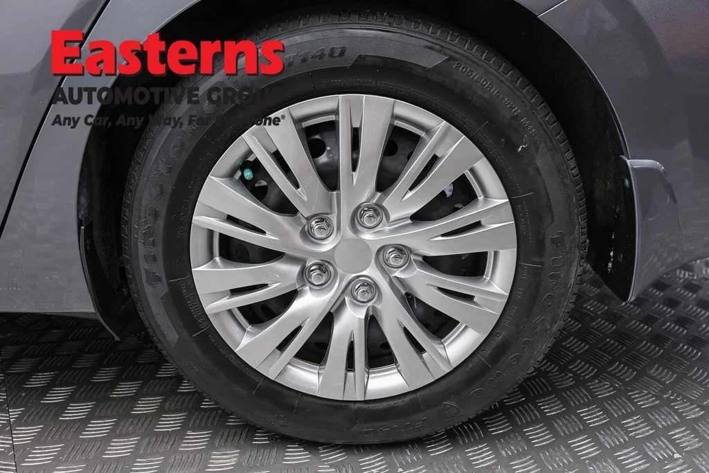 Used 2023 Gray Nissan S image 8