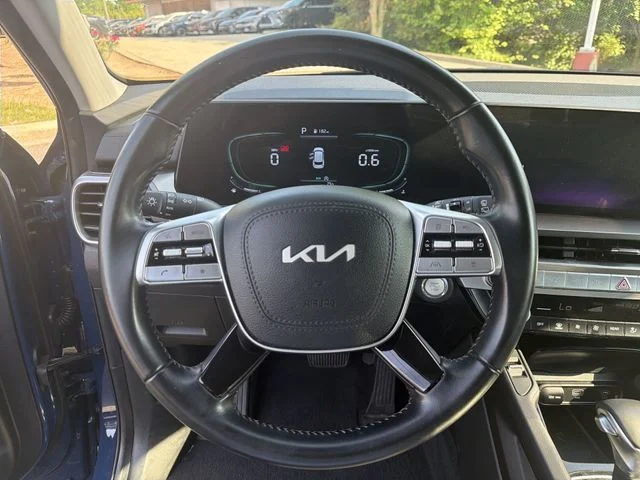 Certified Used 2025 Black Kia S image 14