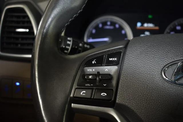 Used 2020 Black Hyundai Ultimate image 18