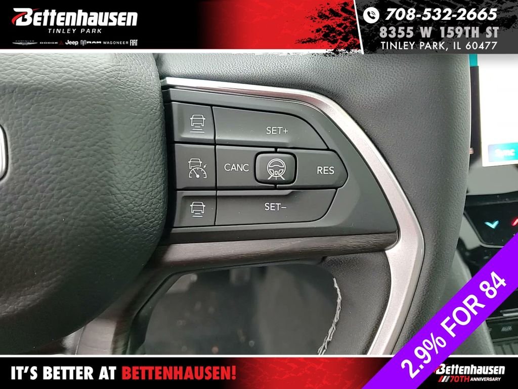 New 2026 Baltic Gray Metallic Clear-Coat Exterior Paint Jeep Altitude image 18