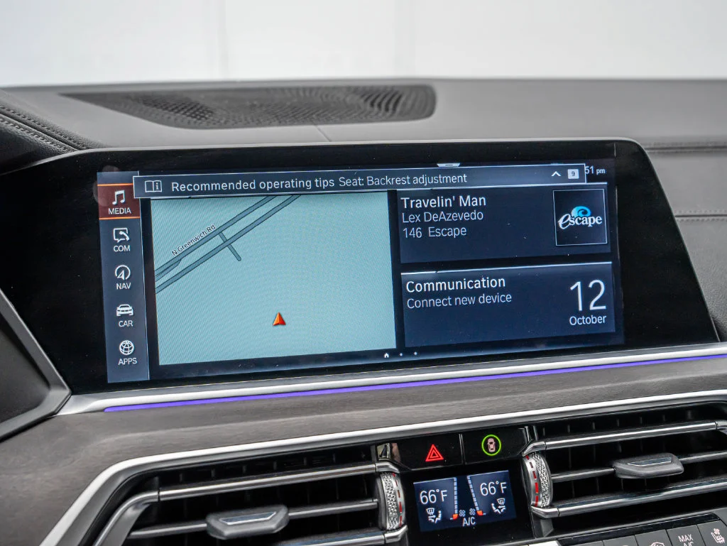 Used 2020 Black Sapphire Metallic BMW M50i image 37