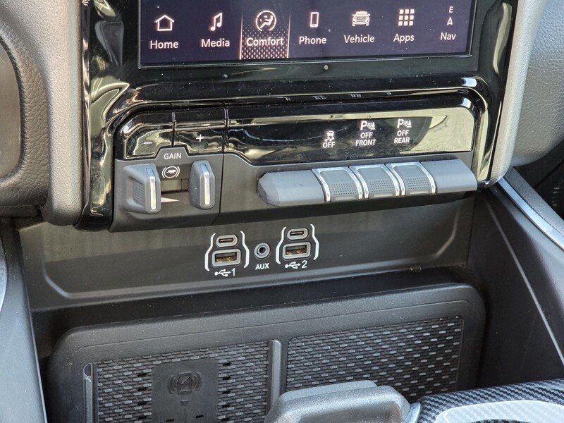 Used 2025 Blue Ram Big Horn/Lone Star image 31