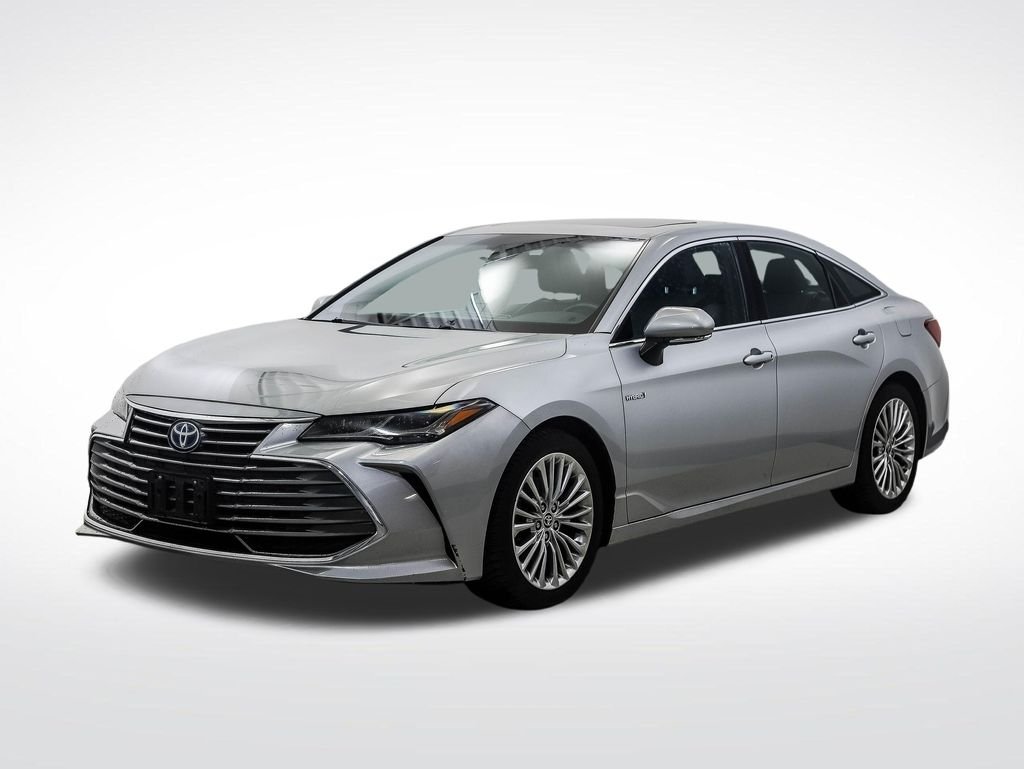 2020 Toyota Avalon Limited Hybrid's photo