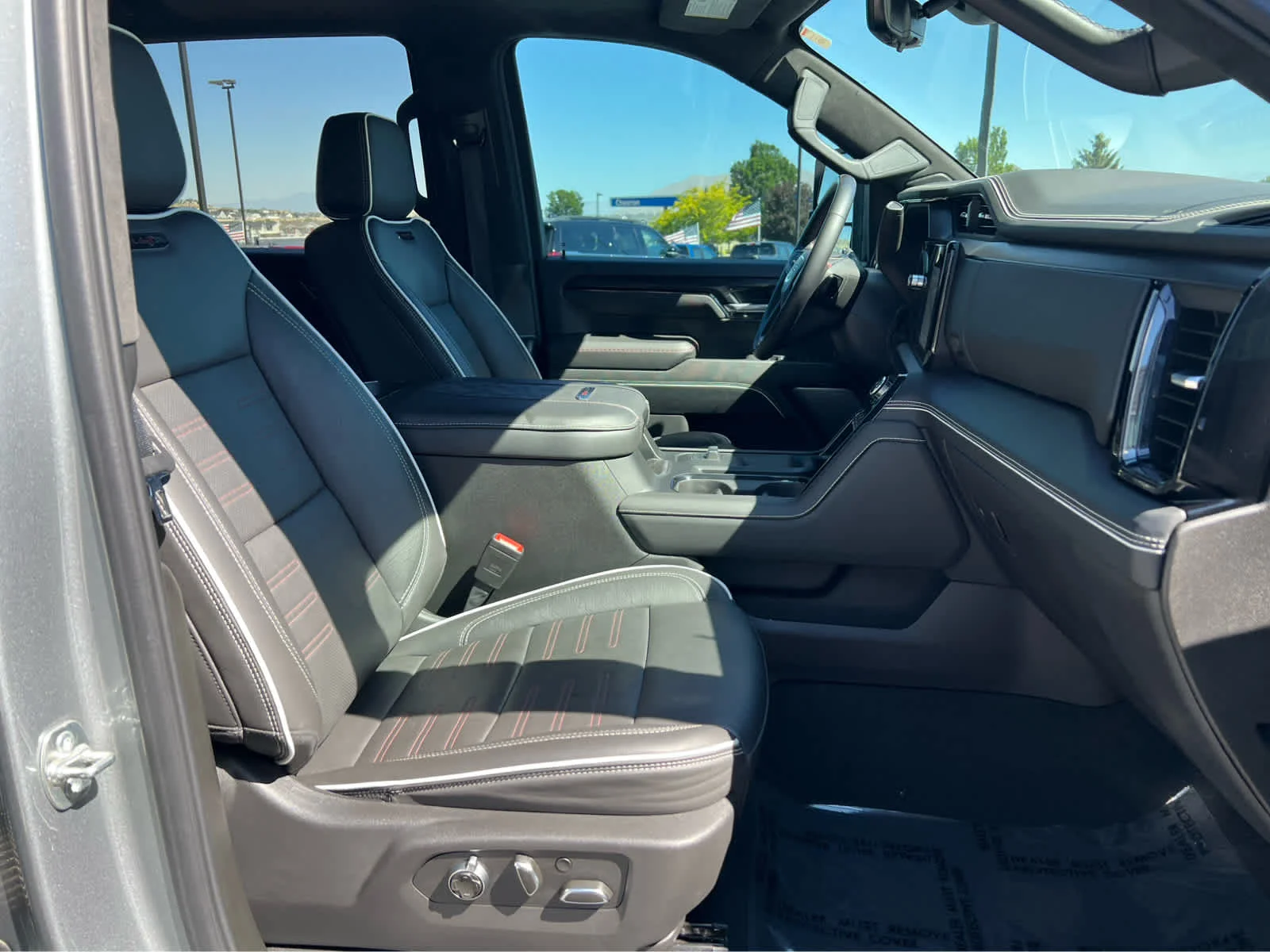 Used 2025 Gray GMC AT4X image 17