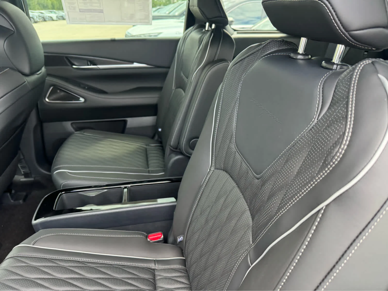 New 2027 MINERAL BLACK INFINITI Autograph AWD image 21