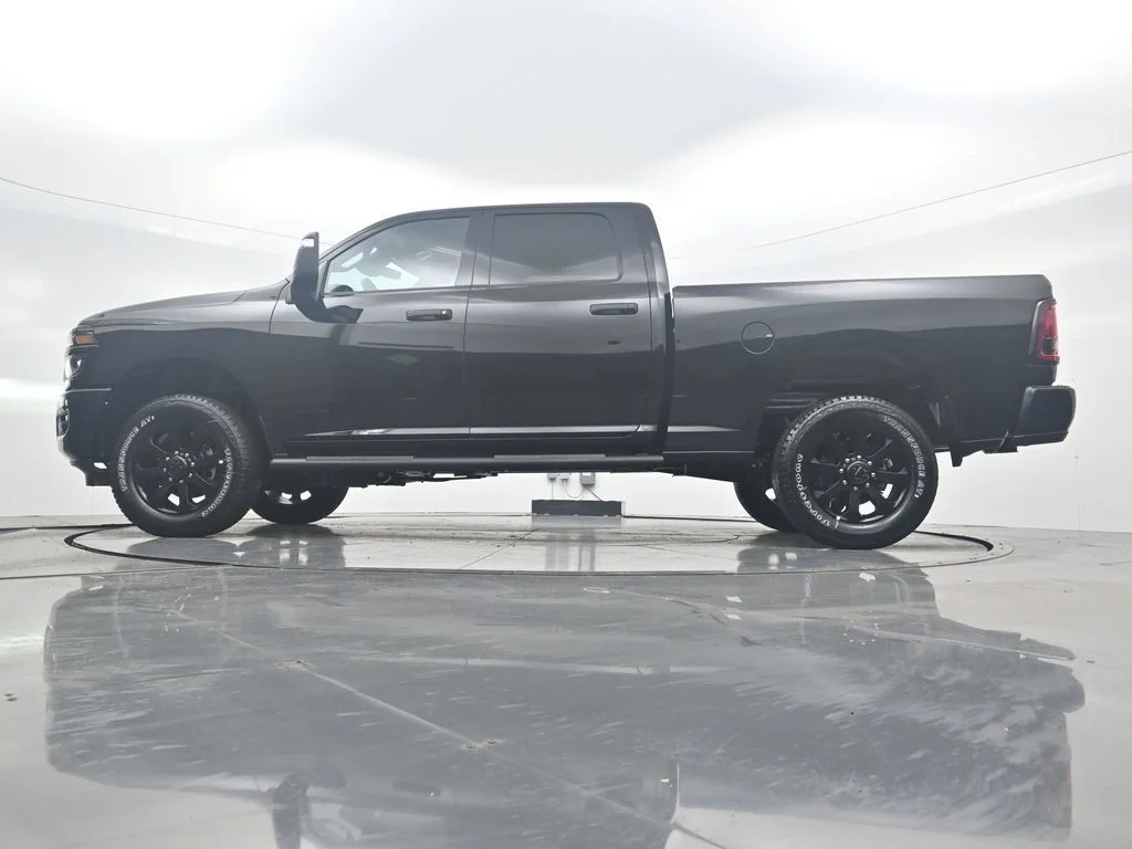 New 2026 Diamond Black Crystal Pearl-Coat Exterior Paint RAM  image 41