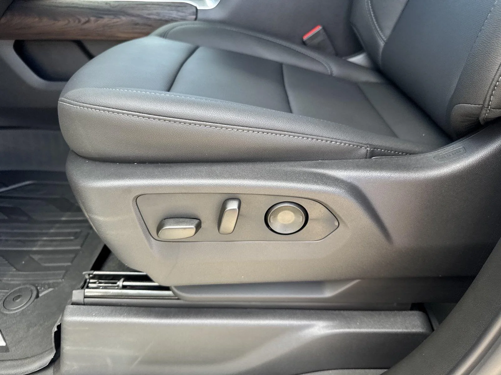 New 2026 Sterling Metallic GMC SLT image 12