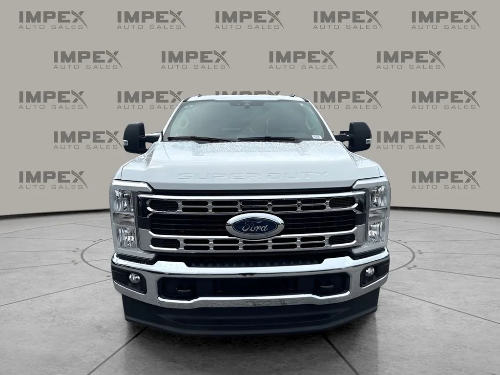 Used 2025 White Ford XLT image 8