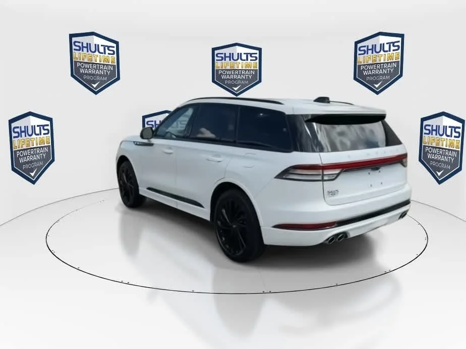 Used 2026 Pristine White Metallic Tri-Coat Lincoln Reserve image 6
