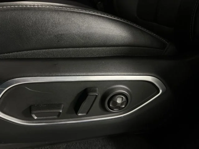 2023 Jeep Wagoneer L Series III - Photo 29