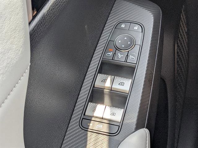 Used 2025 White Diamond Mitsubishi SE image 44