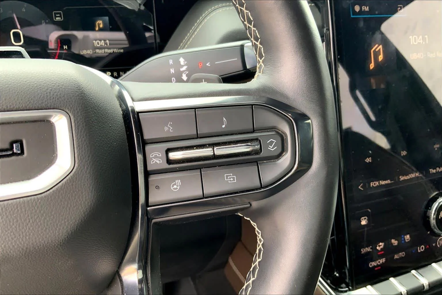 Used 2025 Sterling Metallic GMC Denali Ultimate image 24