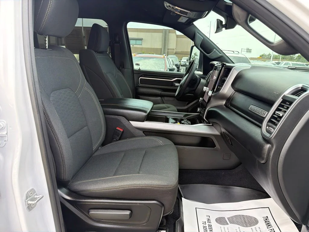 Used 2025 White Ram Big Horn/Lone Star image 18