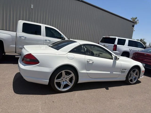 Used 2009  Mercedes-Benz SL 550 image 8
